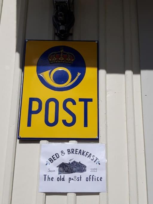 לינה וארוחת בוקר Hedenäset The Old Post Office מראה חיצוני תמונה